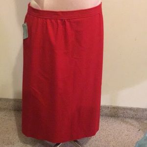 Pendleton wool Red Women’s Skirt NEW Size 36/16 Gorgeous luxury wool Classic